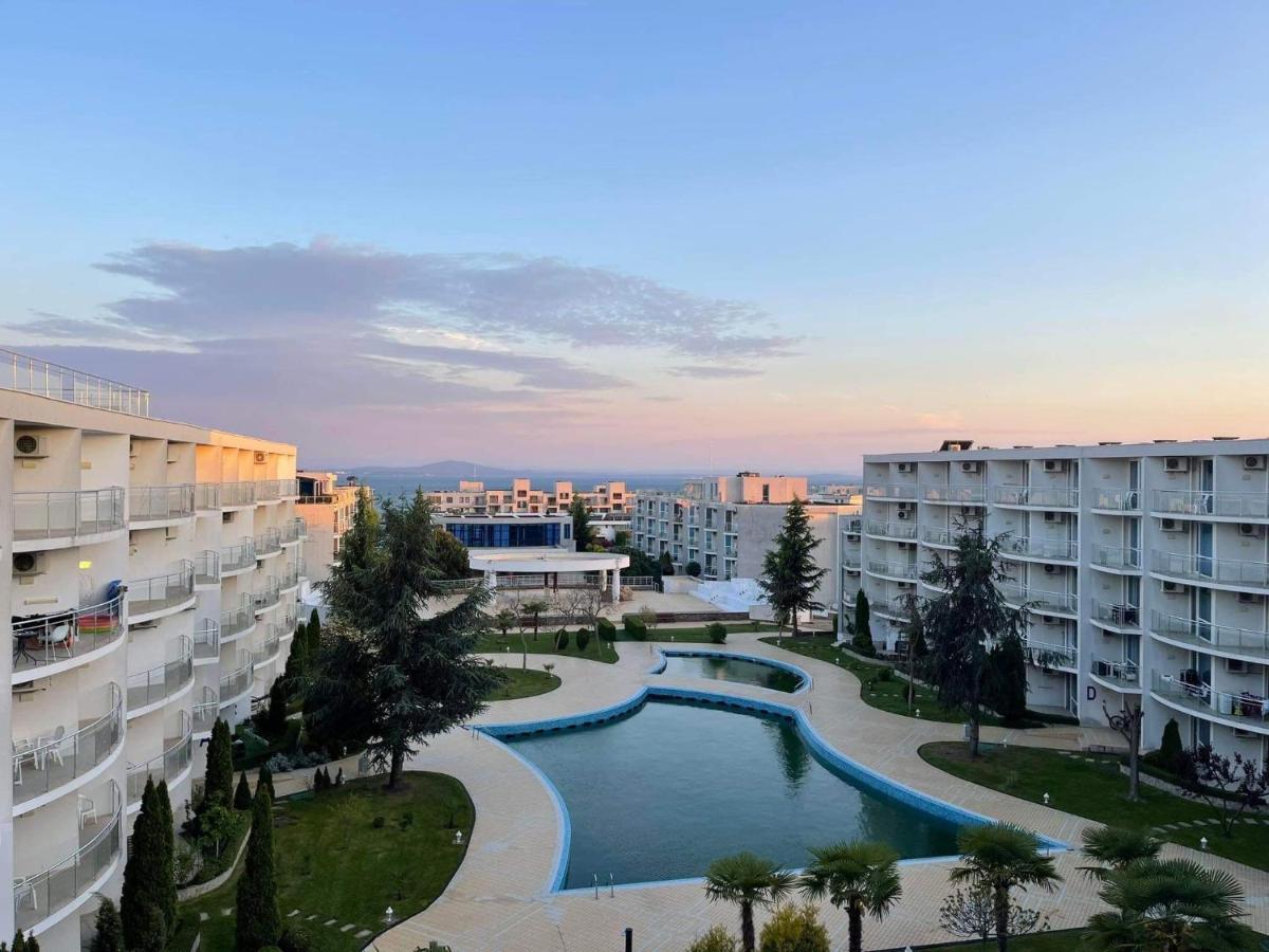 Blue Horizon Sarafovo Appartement Burgas Stad Buitenkant foto